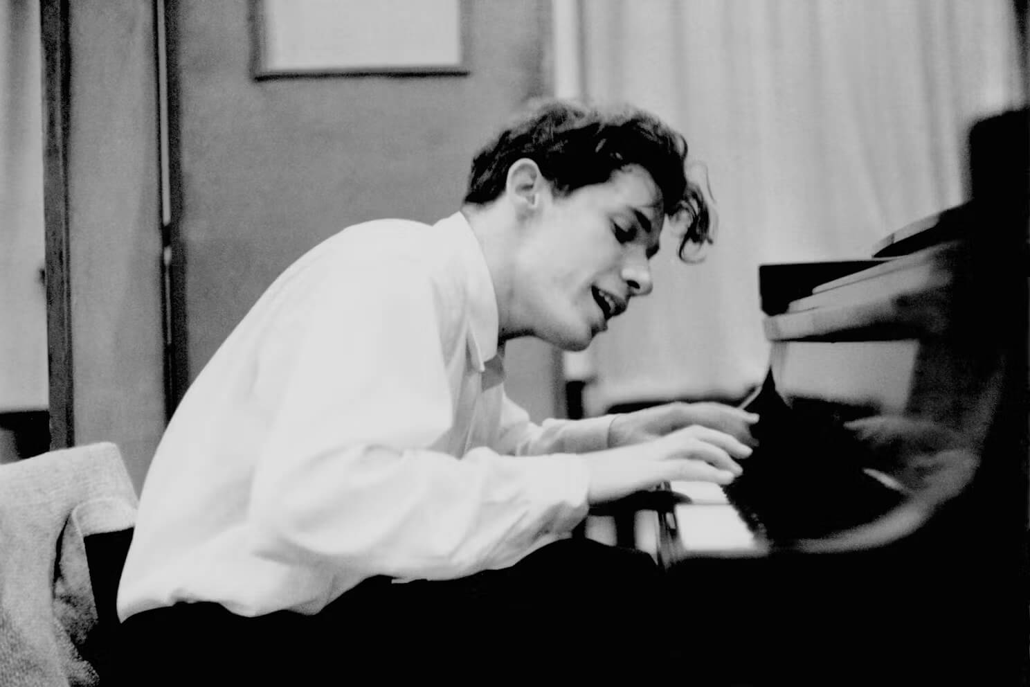 In Pursuit of an Impossible Purity of Sound – Jacques Marie Mage