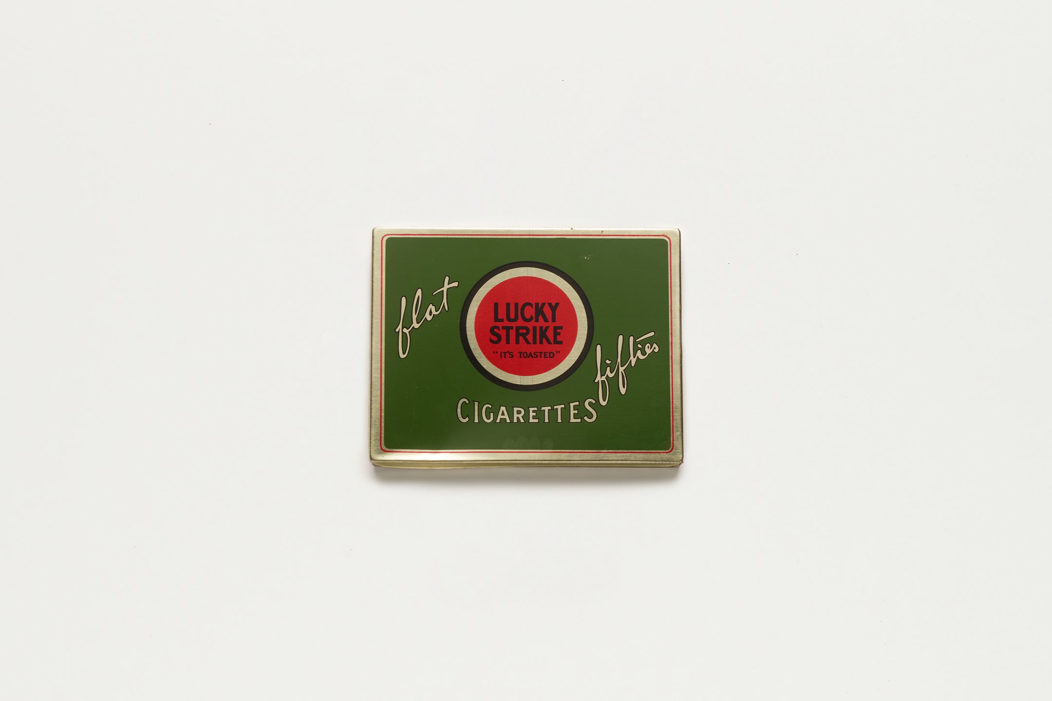 VINTAGE LUCKY STRIKE FLAT FIFTIES CIGARET TIN
