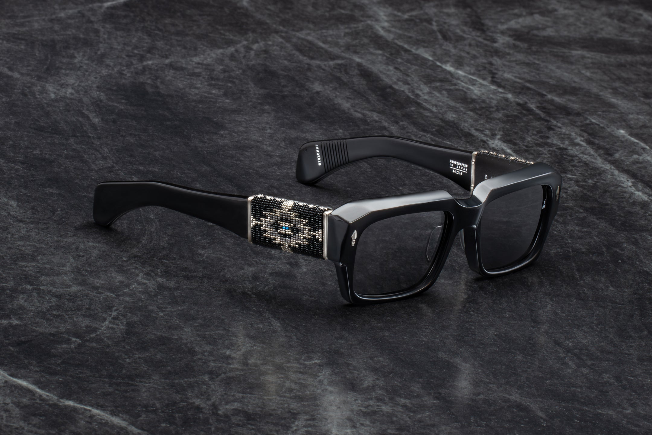 BEADED EDITIONS: DAKOTA