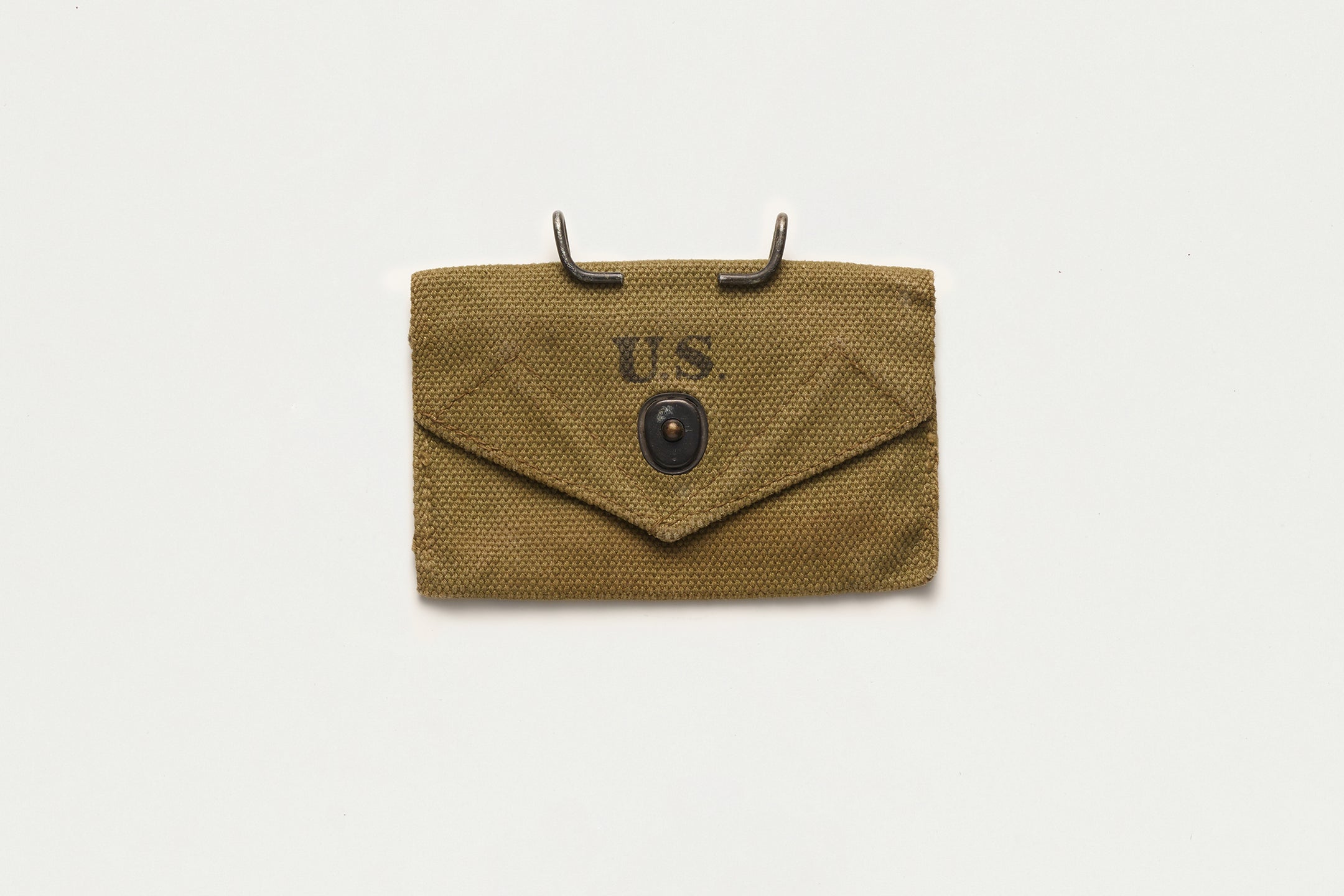 US ARMY FIRST AID POUCH, c. 1950s