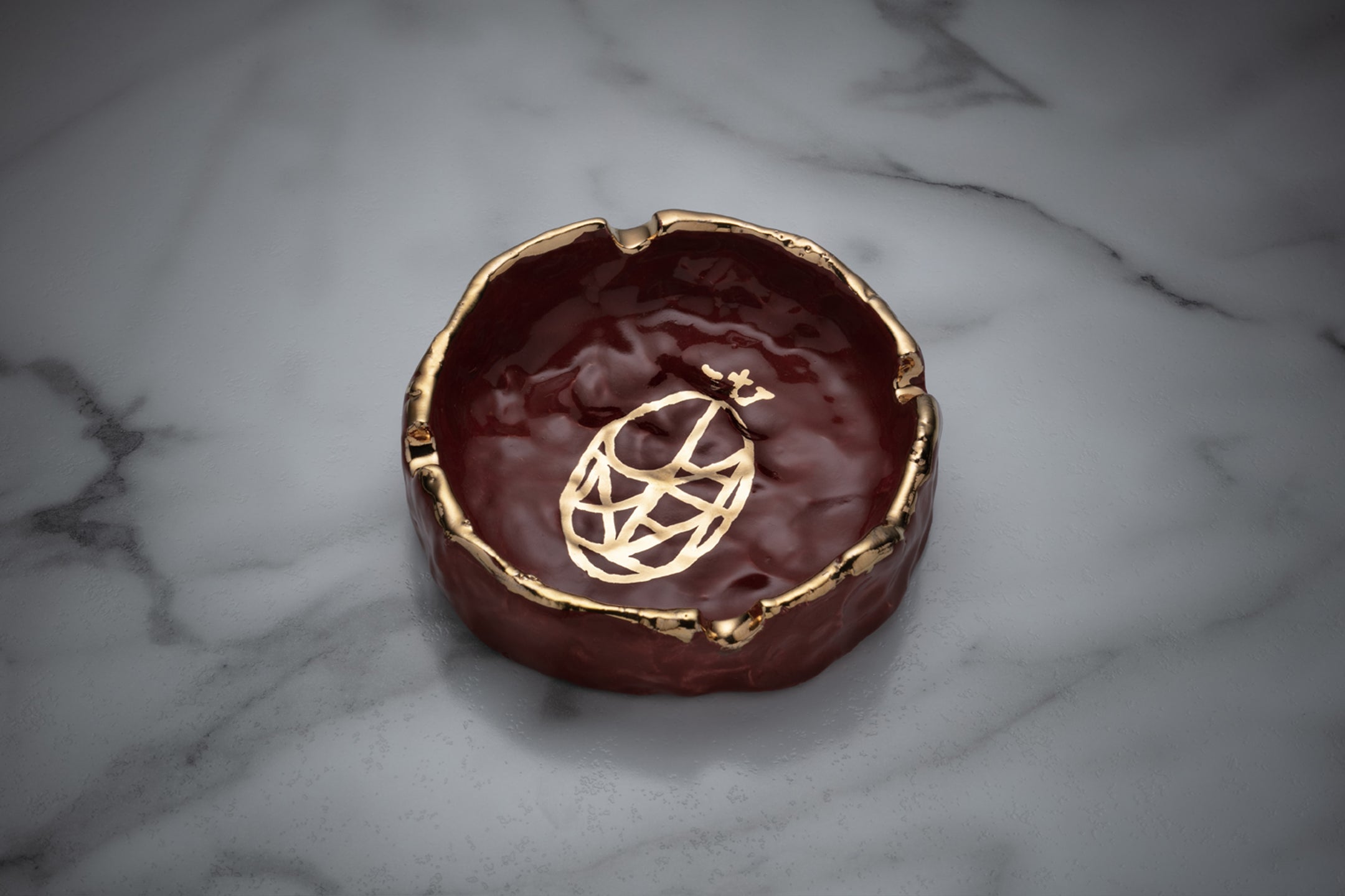 INSIGNIA ASHTRAY - MEDIUM